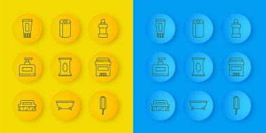 Temizlik için sıra fırçası, bir şişe şampuan, ıslak mendil, hijyenik ped, terleme önleyici deodorant rulo, tüp diş macunu, ajan ve kağıt havlu ikonu. Vektör