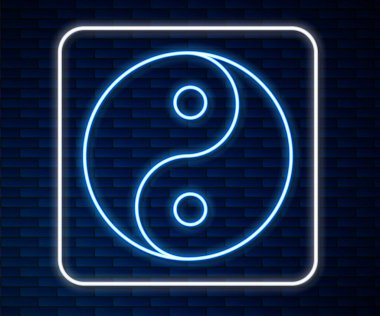 Parlak neon hattı Yin Yang ahenk sembolü ve denge simgesi tuğla duvar arka planında izole edilmiş. Vektör
