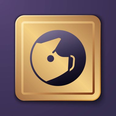 Mor Domuz simgesi mor arkaplanda izole edilmiş. Hayvan sembolü. Altın kare düğme. Vektör