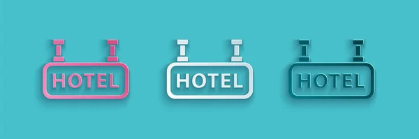 Paper cut Signboard reklama zewnętrzna z tekstem Hotel ikona izolowane na niebieskim tle. Papier w stylu sztuki. Ilustracja wektora — Wektor stockowy