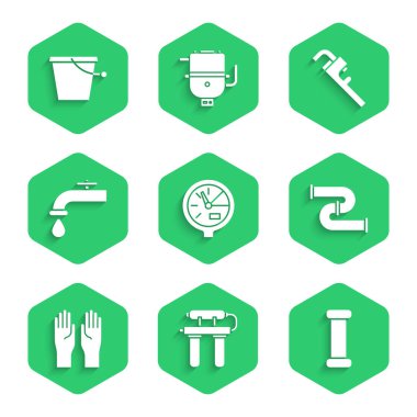 Su sayacını, filtreyi, endüstriyel metalik boruyu, lastik eldivenleri, musluğu, ayarlanabilir boru anahtarını ve kova simgesini ayarla. Vektör