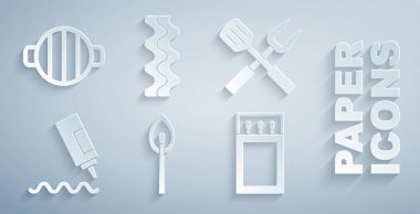 Ateşle kibrit yakma, çapraz çatal ve spatula, sos şişesi, kibrit kutusu kibriti, domuz pastırması ve ızgara ikonu. Vektör