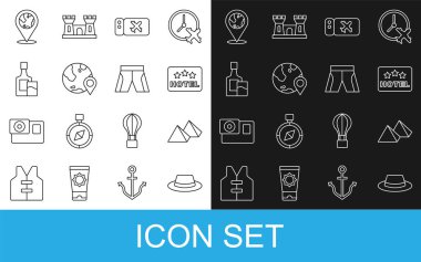 Çizgi Adam şapkası ve kurdeleli Mısır piramitleri Hotel Airline 'ın bilet yerini belirle. Viski şişesi, cam ve kısa pantolon ikonu. Vektör.