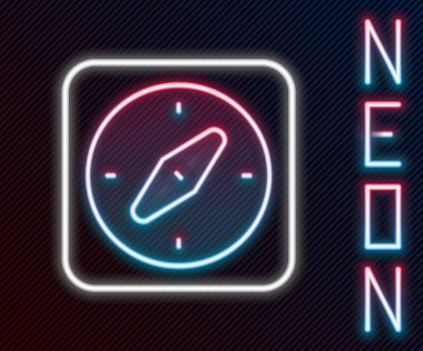 Parlayan neon hattı pusula simgesi siyah arkaplanda izole edildi. Rüzgâr yön bulma sembolü. Rüzgar gül işareti. Renkli taslak konsepti. Vektör.