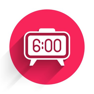 Beyaz dijital alarm saati simgesi uzun gölgeli izole edildi. Elektronik çalar saat. Zaman simgesi. Kırmızı daire düğmesi. Vektör.