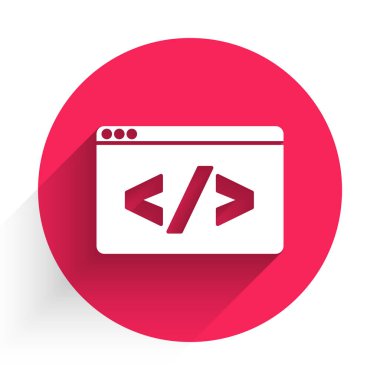 Beyaz Web tasarımı ve ön uç geliştirme simgesi uzun gölgeli izole edilmiş. Kırmızı daire düğmesi. Vektör.