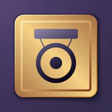 Mor boks gong simgesi mor arkaplanda izole edilmiş. Boks zili. Altın kare düğme. Vektör.