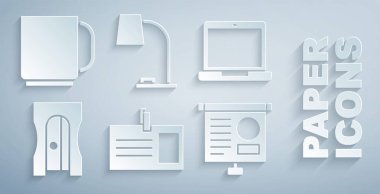 Kimlik kartınızı dizüstü bilgisayar kalemtraş kartonuyla diyagram lambası ve kahve fincanı simgesiyle ayarlayın. Vektör.