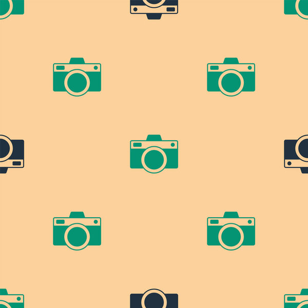 Зеленый и черный значок фотокамеры изолирован бесшовный узор на бежевом фоне. Значок фотокамеры. Вектор.