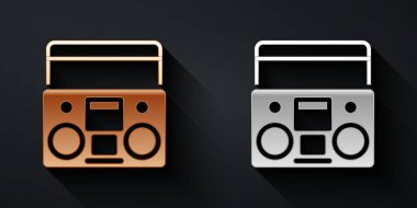 Siyah zemin üzerinde iki hoparlör simgesi olan altın ve gümüş ev müzik seti. Müzik sistemi. Uzun gölge tarzı. Vektör.