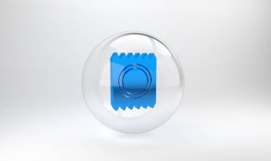 Mavi prezervatif, gri arka planda izole edilmiş güvenli seks ikonu. Güvenli aşk sembolü. Erkekler için doğum kontrol yöntemi. Cam daire düğmesi. 3 Boyutlu resimleme.
