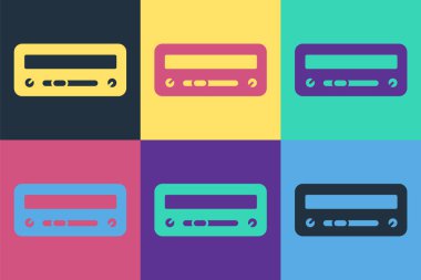 Pop Art Car Audio simgesi renk arkaplanında izole edildi. Radyo arabasının ses simgesiyim. Vektör.