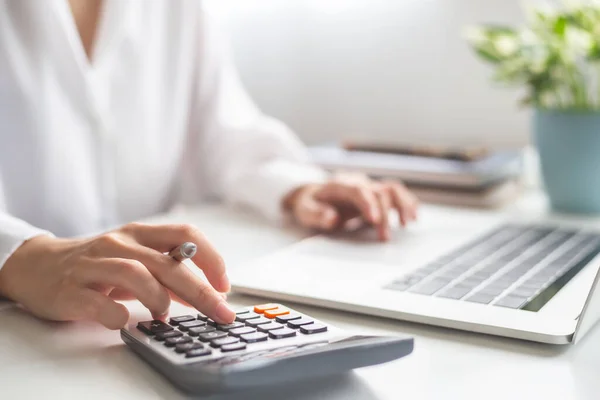 Woman Entrepreneur Using Calculator Saving Money Calculating Financial Expense Home — Stock Photo, Image