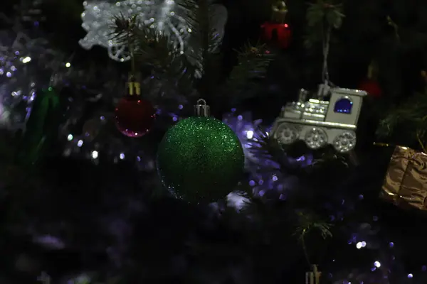Julgran Dekorationer Färgade Julen Leksaker — Stockfoto