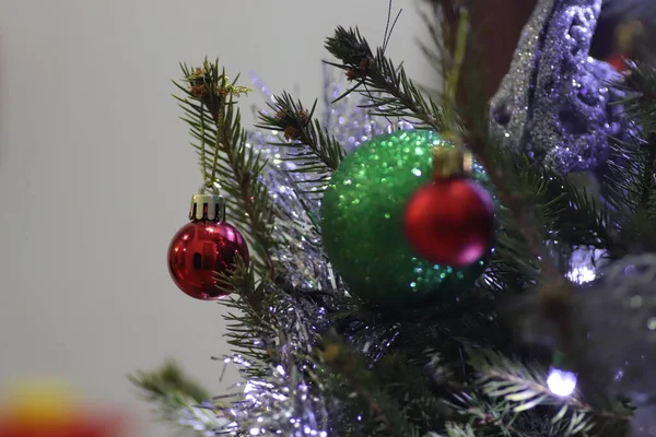 Decoraciones Del Árbol Navidad Juguetes Navidad Colores —  Fotos de Stock