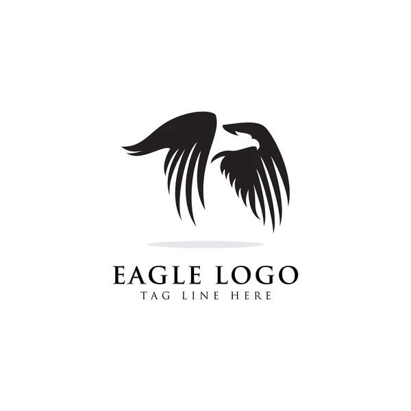 Einfache Adlerfliege Logo Design Silhouette Falke Logo Konzept Falke Ikone — Stockvektor