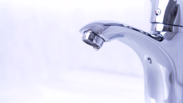 Water Tap Stainless Steel Faucet Video Drop Drip Bathroom Sink — 图库视频影像