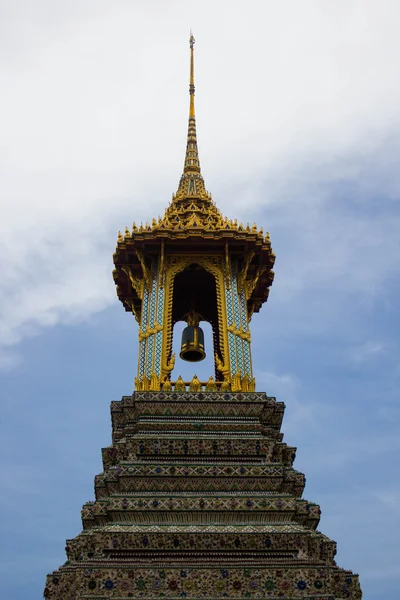 Wat phra kaew dzwonnica — Zdjęcie stockowe