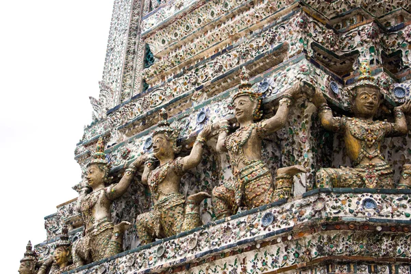 Templo de Arun (Wat Arun Ratchawararam) Estatua — Foto de Stock