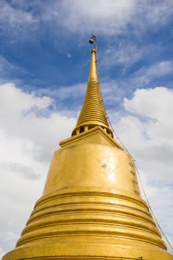 WAT saket Tapınağı, altın dağ