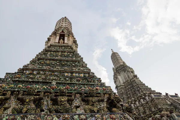 Dawn Wat Arun templom — Stock Fotó