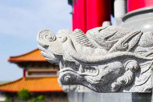 Estátua no templo Leng Noei Yi 2 — Fotografia de Stock