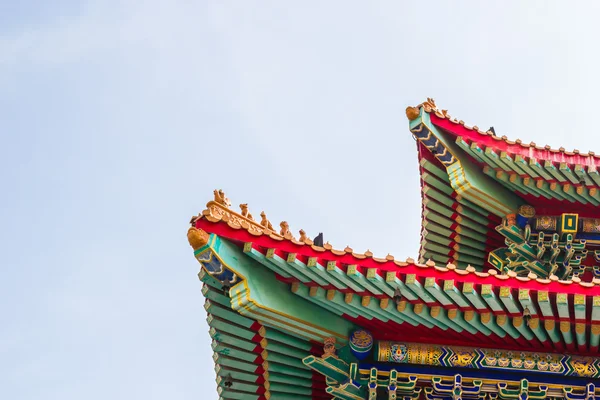 Roof of Leng Noei Yi 2 temple — Stock Photo, Image