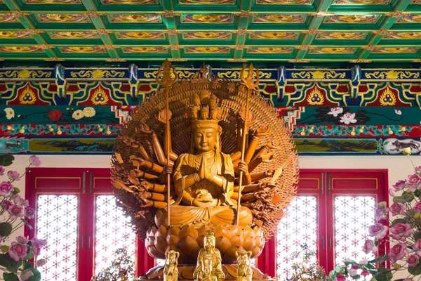Leng Noei Yi 2 temple — Stock Photo, Image