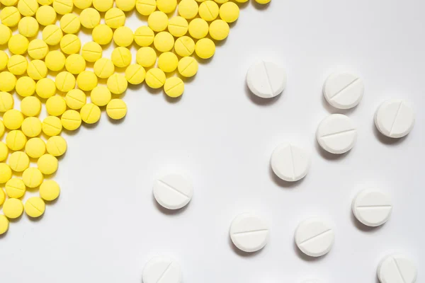 Pillole gialle e bianche — Foto Stock