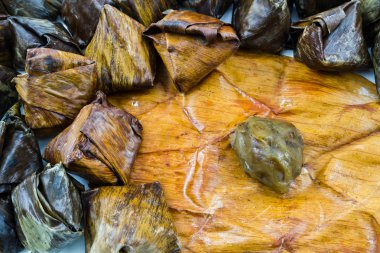 doldurulmuş hamur piramit tatlı