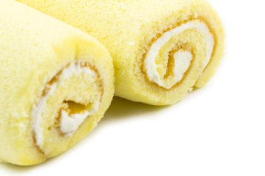 izole krem ile reçel rulo pasta