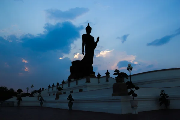 Buddha-Statue zu Fuß — Stockfoto