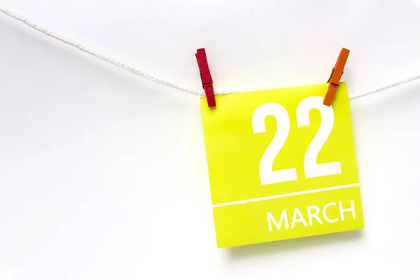 Mars Jour Mois Date Calendrier Cartes Papier Avec Corde Suspendue — Photo