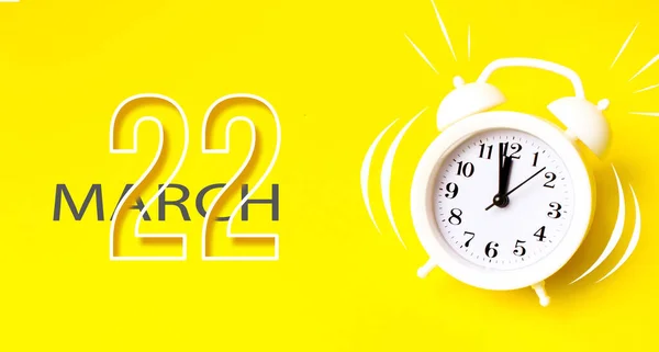 March 22Nd Day Month Calendar Date White Alarm Clock Calendar — Stock Photo, Image