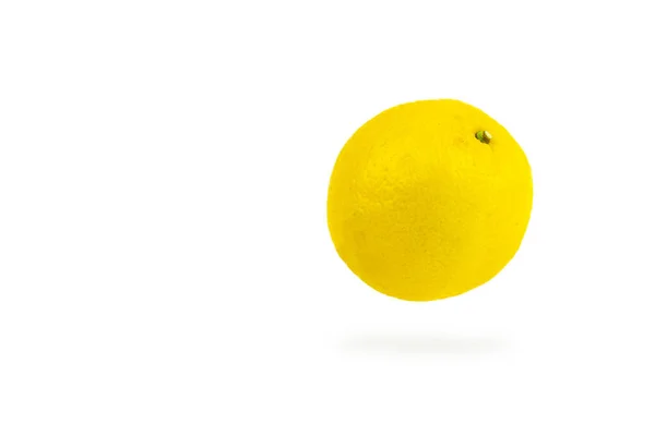 Juicy Ripe Flying Yellow Lemon — Stock Photo, Image