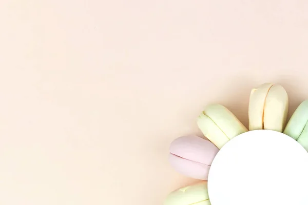 Colorful Marshmallow French Macarons Background Close Top View Free Space —  Fotos de Stock
