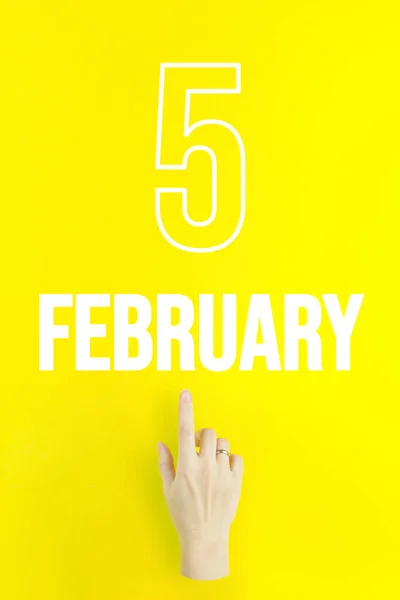 February 5Th Day Month Calendar Date Hand Finger Pointing Calendar — Stock fotografie