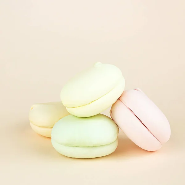 Sweet Colourful Marshmallows Looks French Macaroons Pastel Cream Background French — Stock Photo, Image