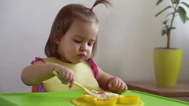 Close Lovely Baby Girl Eating Have Breakfast Eggs Vegetables Sausage — Stock Video