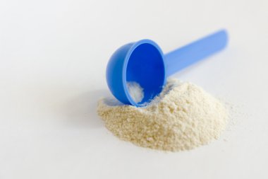Bebek süt tozu dispenseri ile