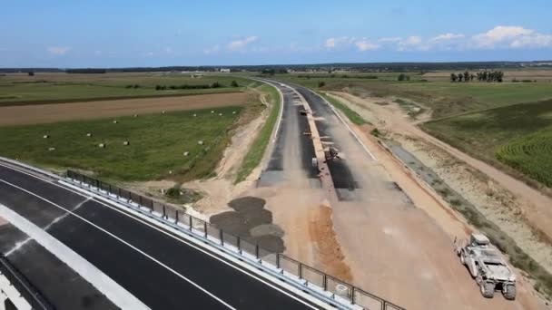 시야에서 새로운 고속도로의 건설큰 — 비디오