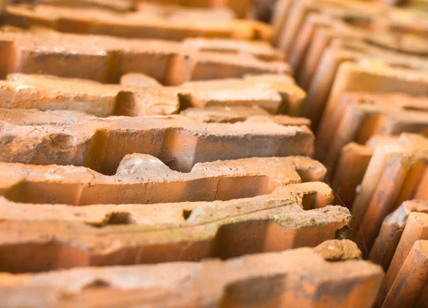 Turuncu Çatı Fayansları Nşaat Malzemeleri Çatı Malzemesi Döşeme Yığını Yakın — Stok fotoğraf