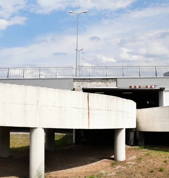 Rampa Del Bivio Stradale Separato Dal Grado Strada Sotto Ponte — Foto Stock