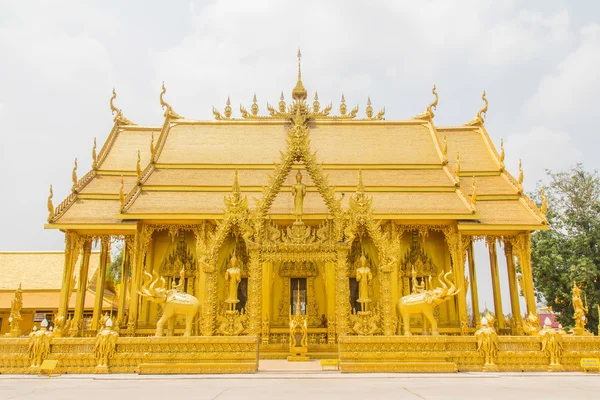 Hermoso templo dorado —  Fotos de Stock