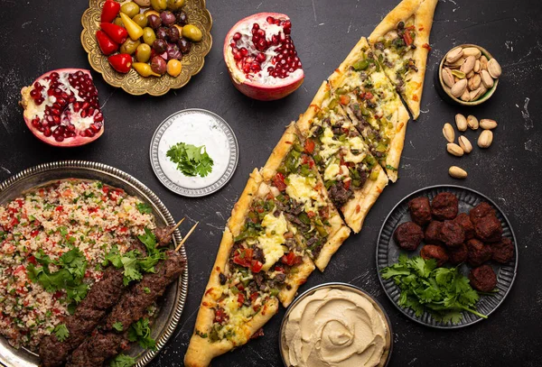 Arabo turco cibo assortito dall'alto — Foto Stock