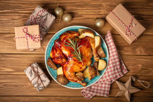Refeição de Natal com frango assado vista superior — Fotografia de Stock