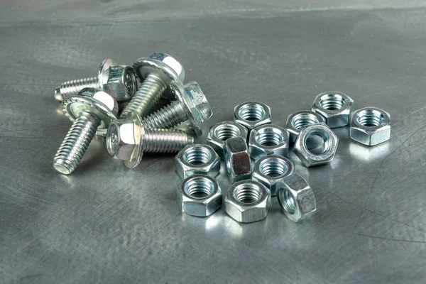 Bağlantıları Birleştirmek Için Fasteners Fındık Cıvatalar Metal Bir Boşluğun Arka — Stok fotoğraf