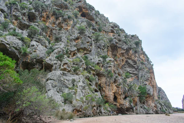 Скалы Torrent Pareis Calobra Mallorca Испания — стоковое фото