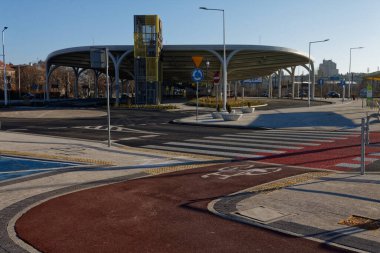 Katowice 'deki uluslararası ve şehirlerarası otobüs durağı.