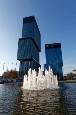 Katowice şehir merkezindeki KWT ofis kuleleri